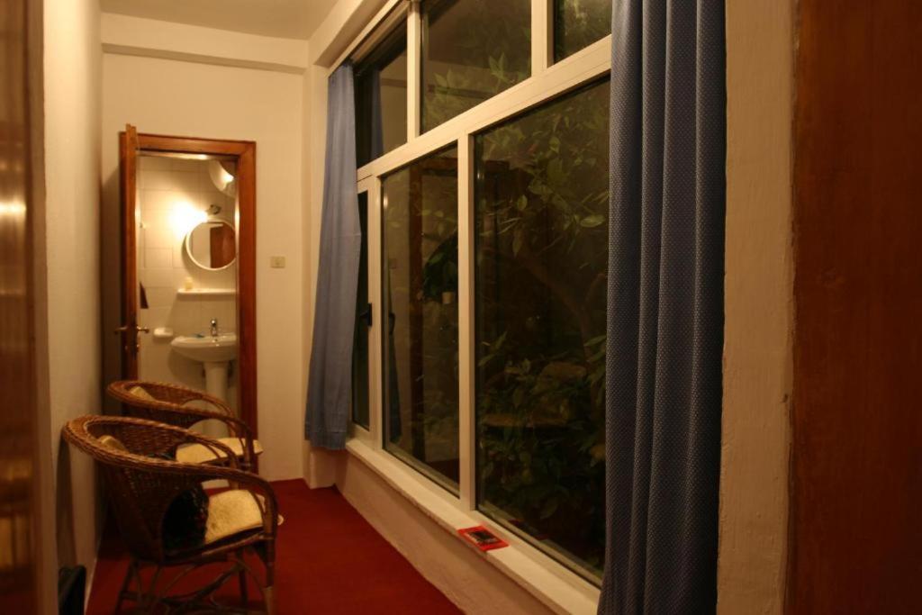 Guesthouse Pension Andrea Tirana Zewnętrze zdjęcie