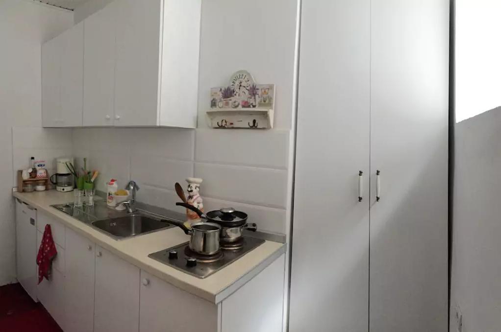 Guesthouse Pension Andrea Tirana Zewnętrze zdjęcie